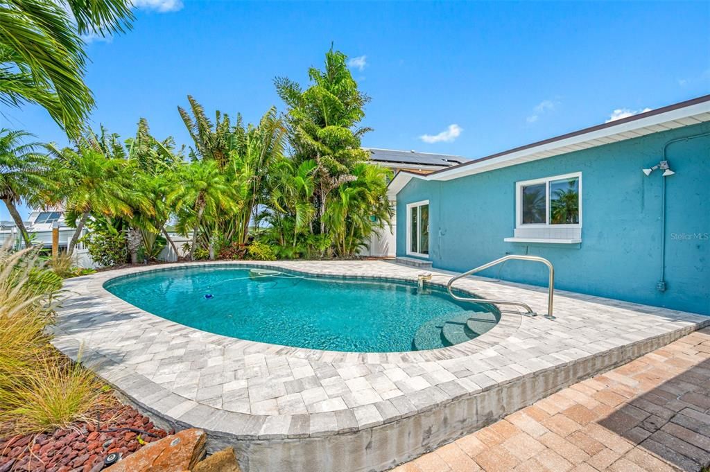 Recently Sold: $1,350,000 (3 beds, 2 baths, 1783 Square Feet)