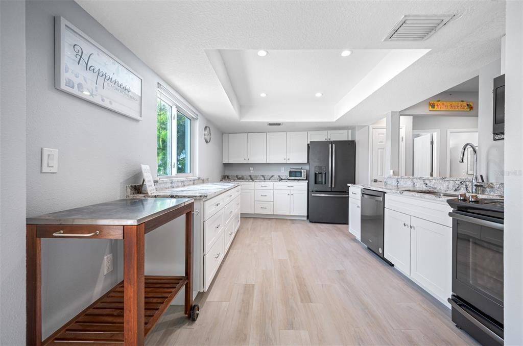 Recently Sold: $1,350,000 (3 beds, 2 baths, 1783 Square Feet)