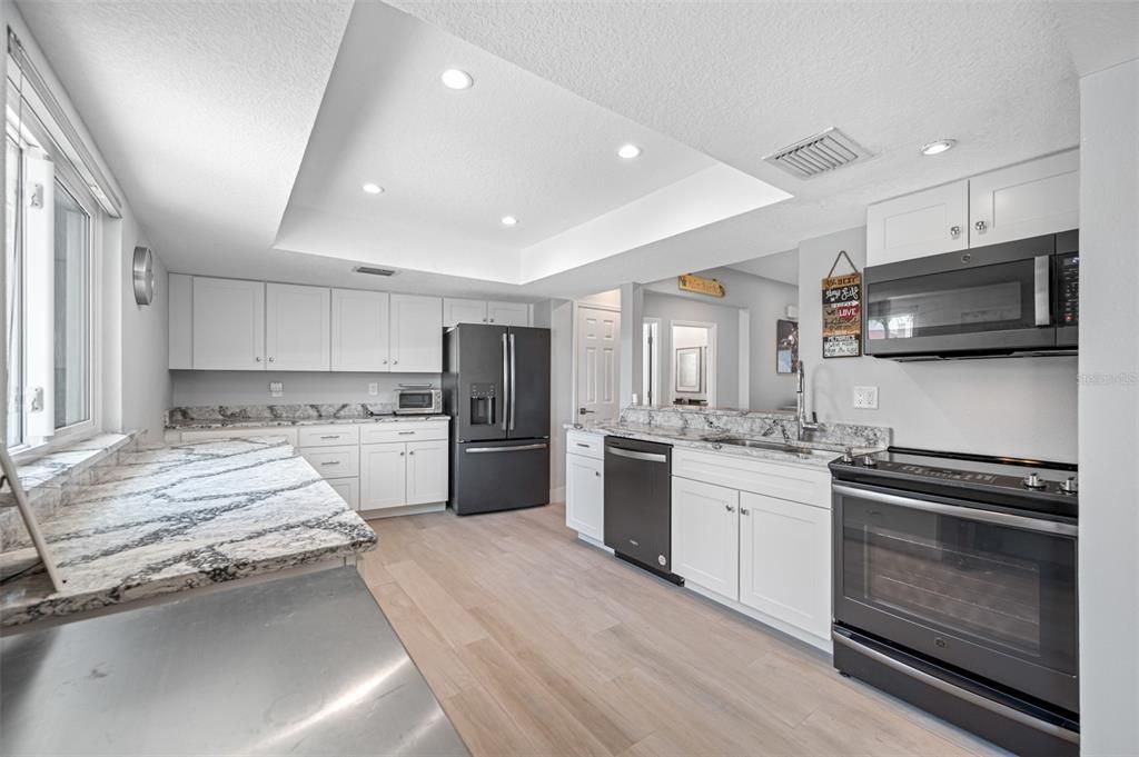 Recently Sold: $1,350,000 (3 beds, 2 baths, 1783 Square Feet)