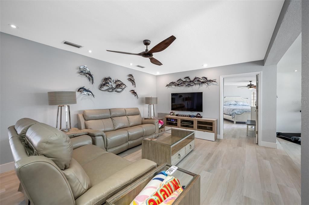 Recently Sold: $1,350,000 (3 beds, 2 baths, 1783 Square Feet)