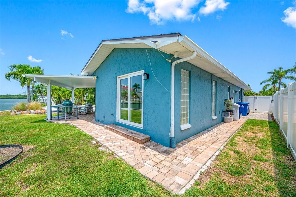 Recently Sold: $1,350,000 (3 beds, 2 baths, 1783 Square Feet)