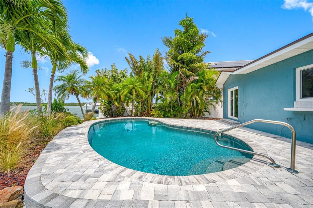 Recently Sold: $1,350,000 (3 beds, 2 baths, 1783 Square Feet)