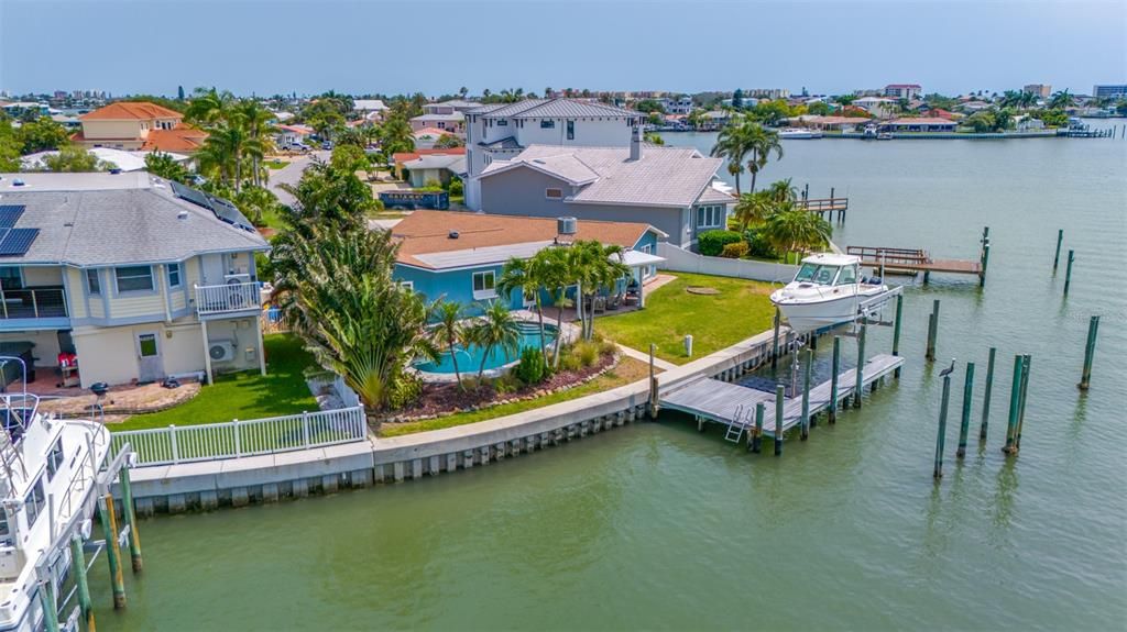 Recently Sold: $1,350,000 (3 beds, 2 baths, 1783 Square Feet)