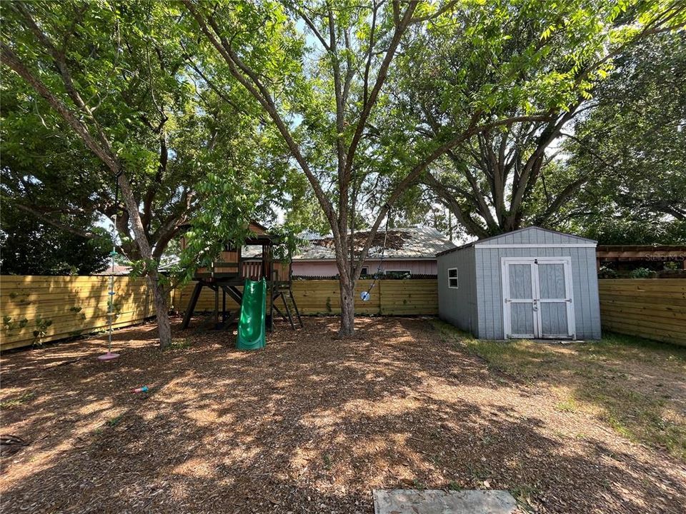 Recently Rented: $3,000 (3 beds, 2 baths, 1522 Square Feet)