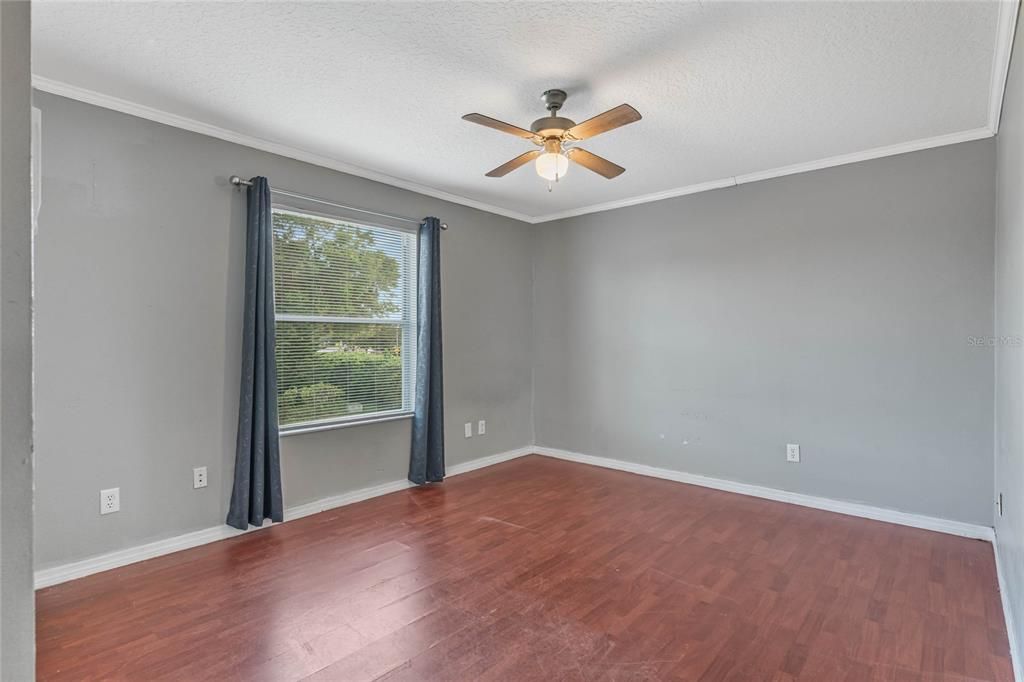 Active With Contract: $3,299 (5 beds, 2 baths, 2636 Square Feet)