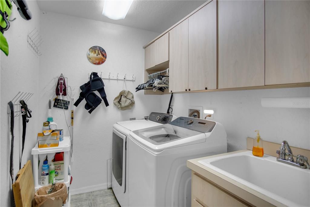 For Sale: $359,990 (3 beds, 2 baths, 2067 Square Feet)
