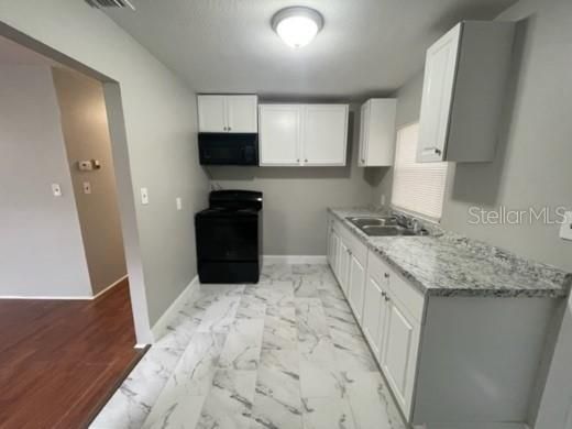 For Rent: $1,700 (3 beds, 1 baths, 1008 Square Feet)