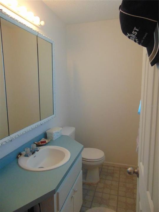 Primary En-Suite Half Bath