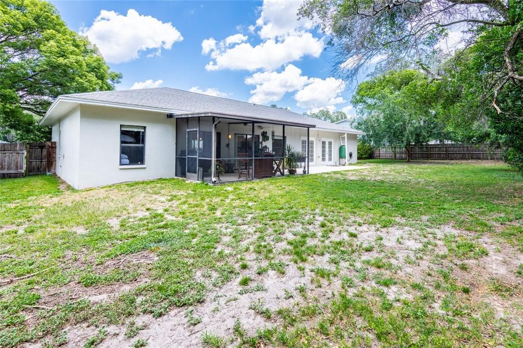 Active With Contract: $450,000 (3 beds, 2 baths, 1963 Square Feet)