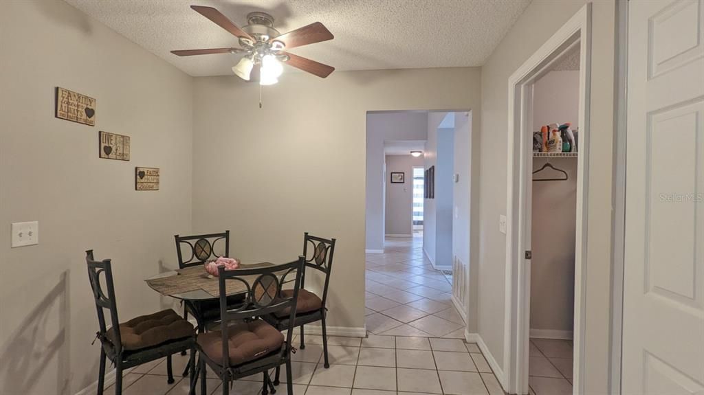 Recently Rented: $2,075 (3 beds, 2 baths, 1405 Square Feet)