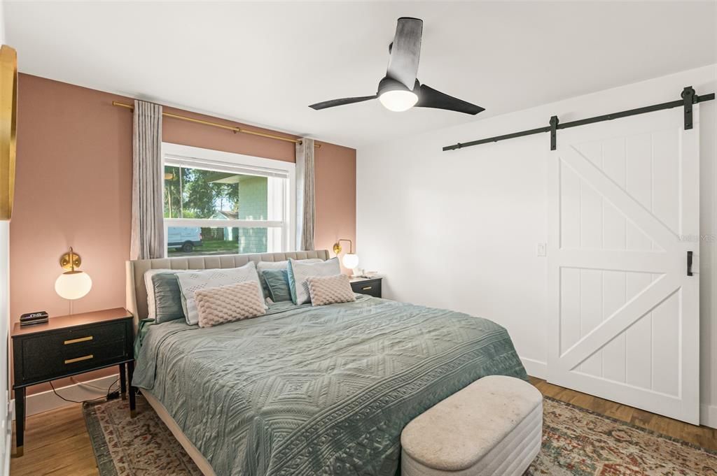 Active With Contract: $384,000 (3 beds, 2 baths, 1342 Square Feet)