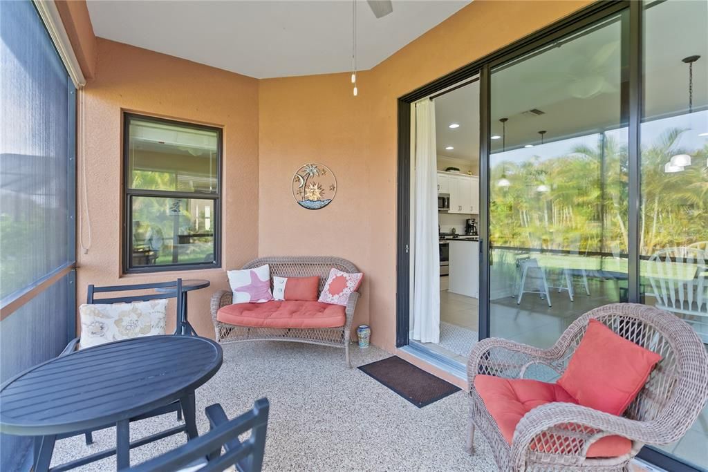 Active With Contract: $435,000 (3 beds, 2 baths, 1689 Square Feet)