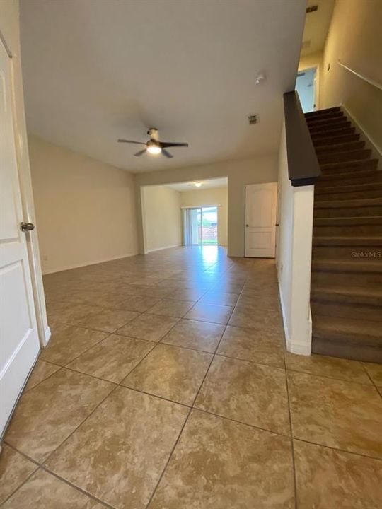 For Rent: $2,200 (3 beds, 2 baths, 1651 Square Feet)