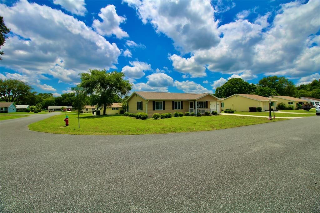 Active With Contract: $150,000 (2 beds, 2 baths, 960 Square Feet)