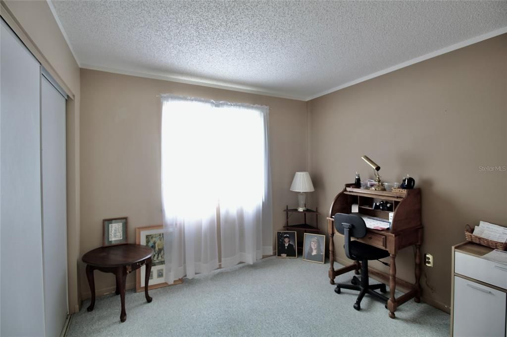 For Sale: $189,900 (2 beds, 2 baths, 960 Square Feet)