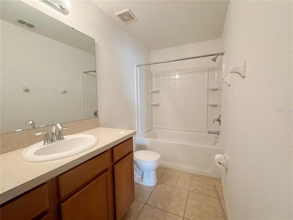 最近租的: $2,380 (3 贝兹, 2 浴室, 1780 平方英尺)