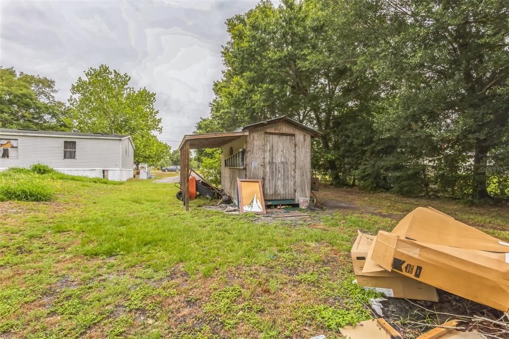 For Sale: $215,000 (3 beds, 2 baths, 1296 Square Feet)