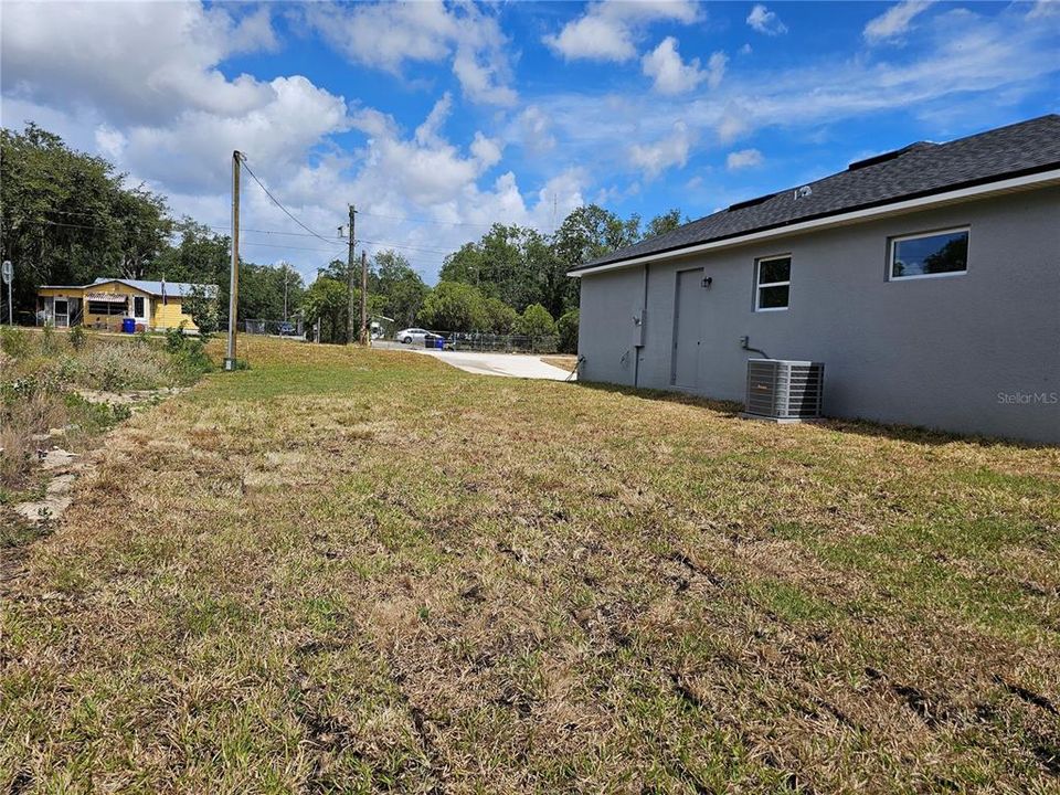 For Sale: $324,900 (3 beds, 2 baths, 1477 Square Feet)