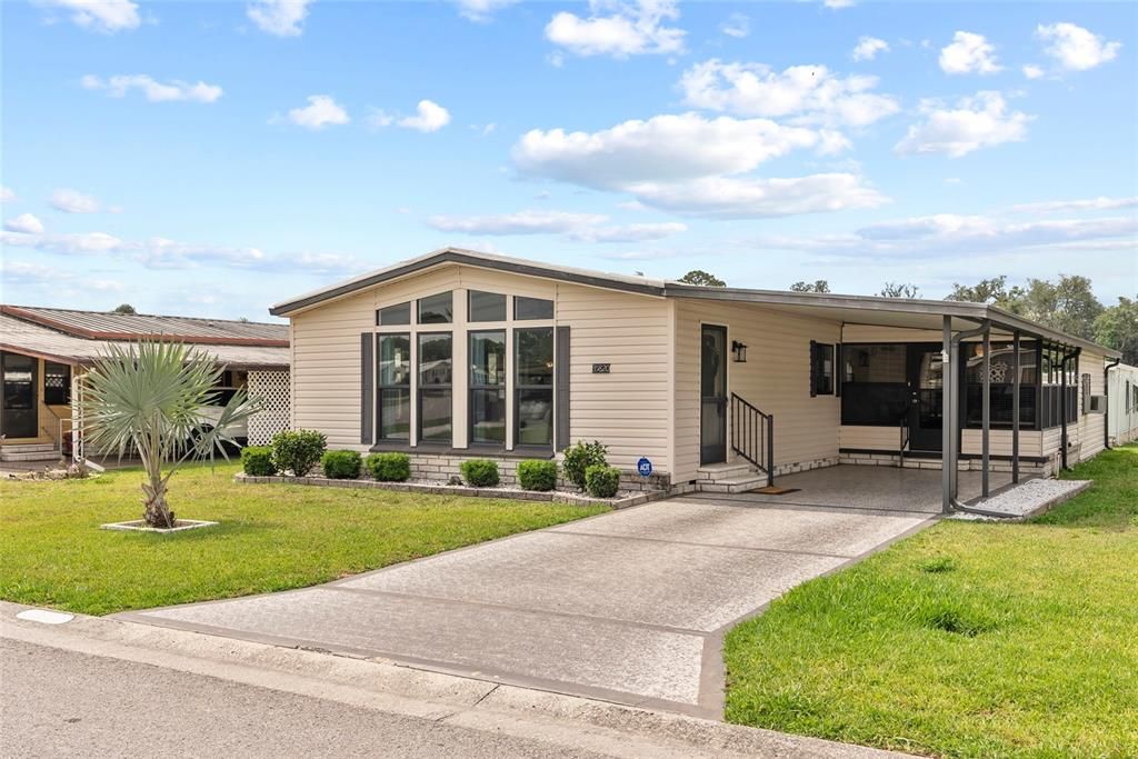 Active With Contract: $210,000 (2 beds, 2 baths, 1248 Square Feet)