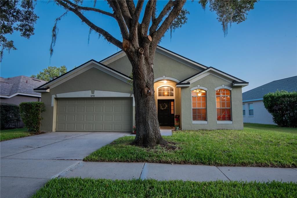 Active With Contract: $539,900 (4 beds, 2 baths, 2005 Square Feet)