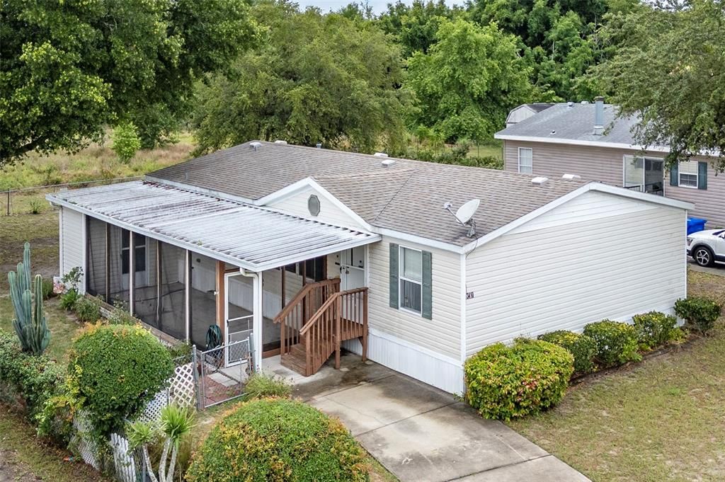 Active With Contract: $200,000 (3 beds, 2 baths, 1296 Square Feet)