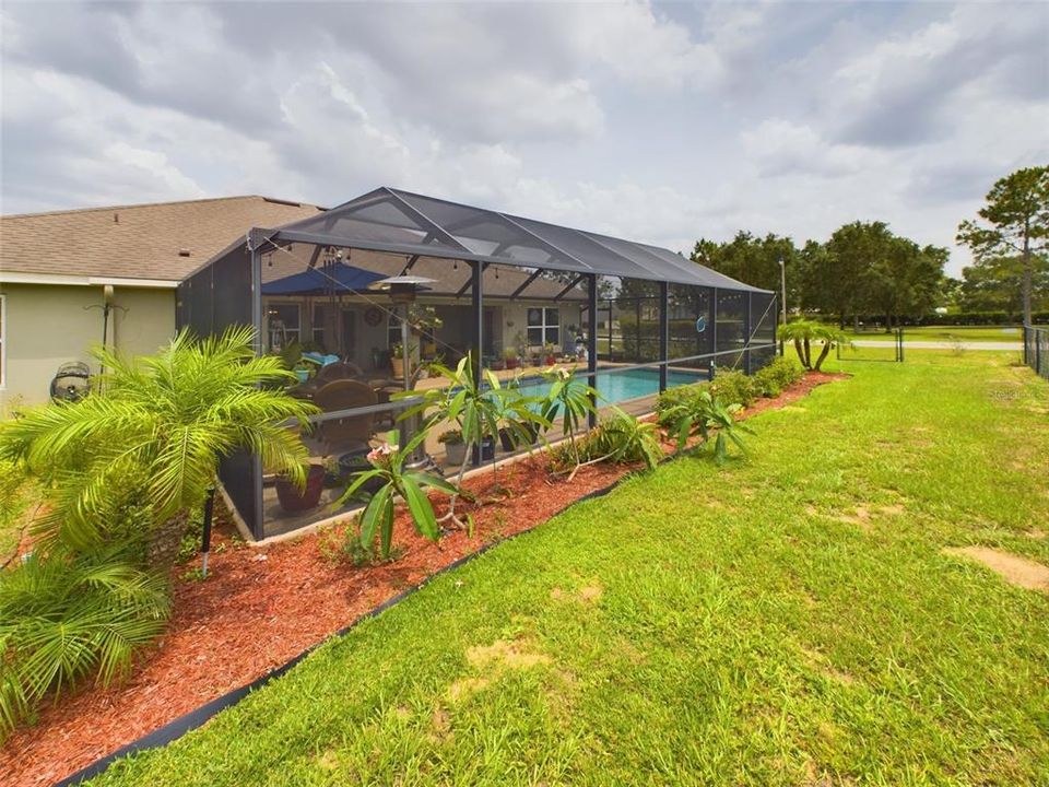 Active With Contract: $439,000 (4 beds, 2 baths, 2330 Square Feet)