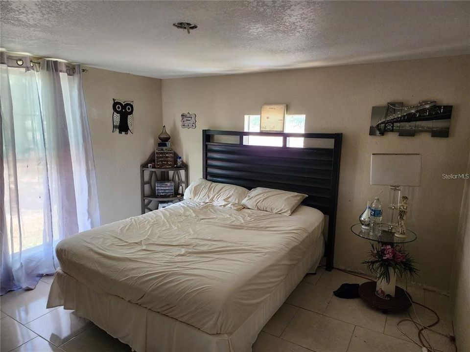 For Sale: $329,500 (3 beds, 2 baths, 1152 Square Feet)