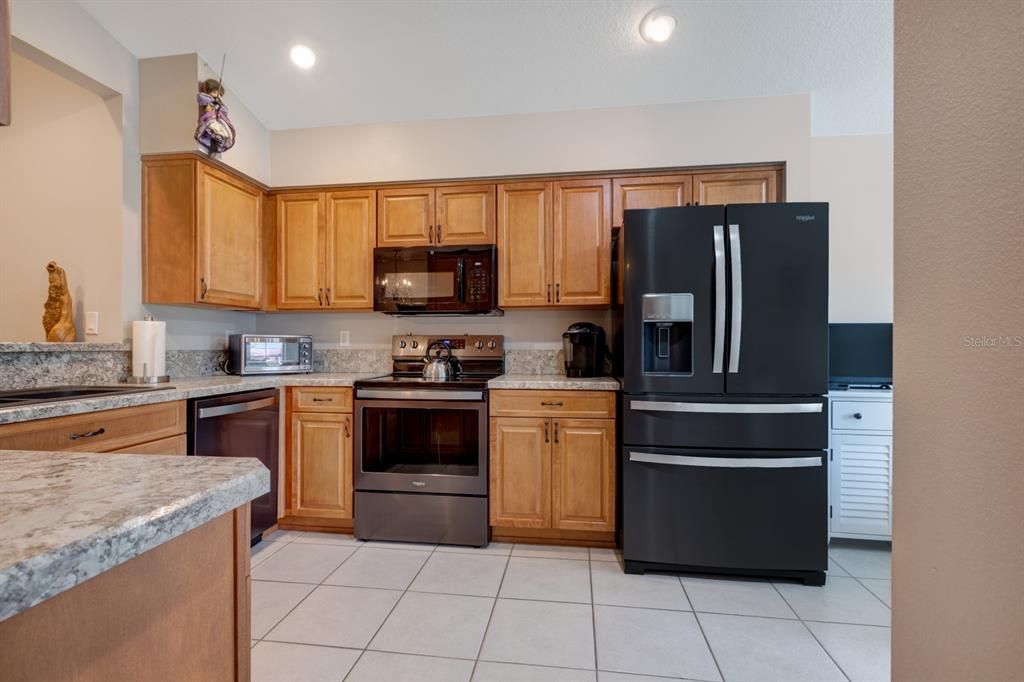 Active With Contract: $299,900 (3 beds, 2 baths, 1601 Square Feet)