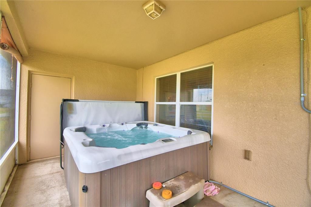 For Sale: $457,000 (4 beds, 2 baths, 2200 Square Feet)