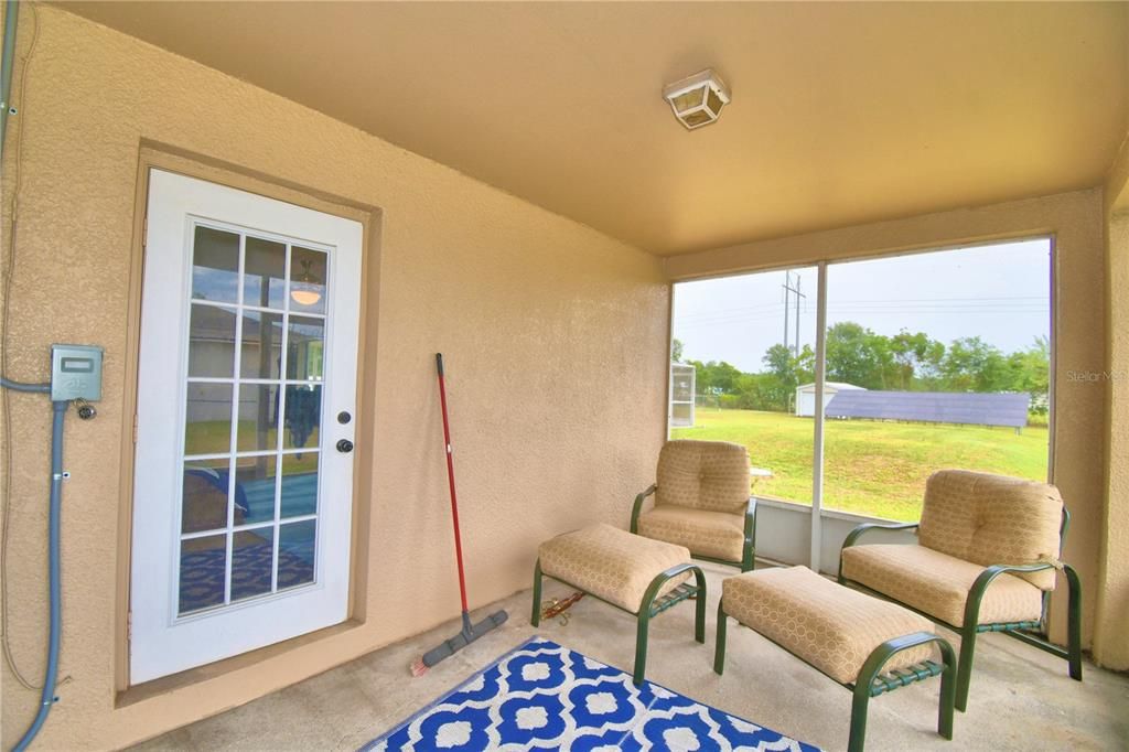 For Sale: $457,000 (4 beds, 2 baths, 2200 Square Feet)