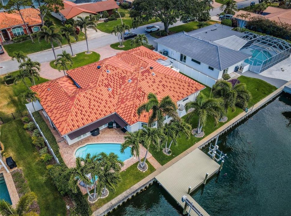 Recently Sold: $1,950,000 (4 beds, 3 baths, 2914 Square Feet)