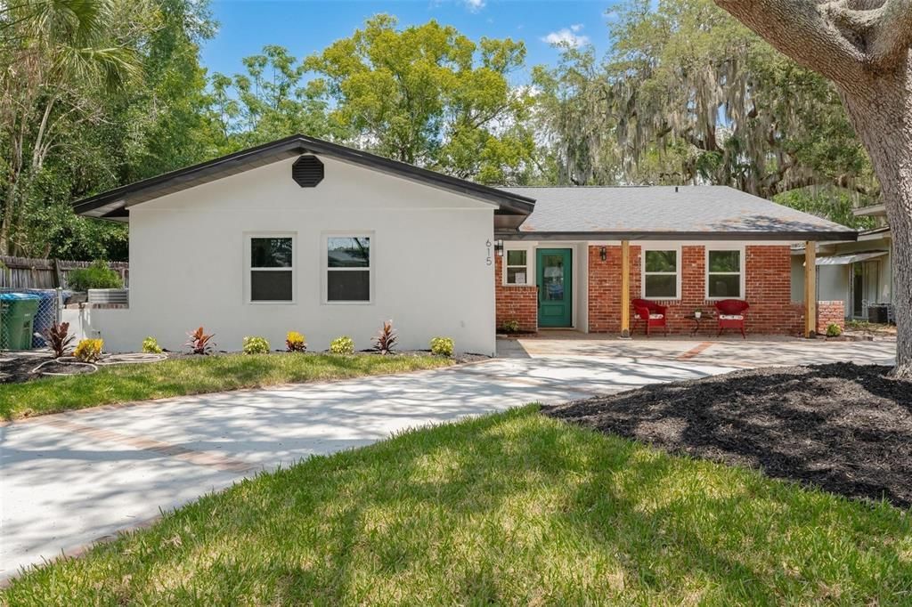 Front Elevation. Left side circular driveway