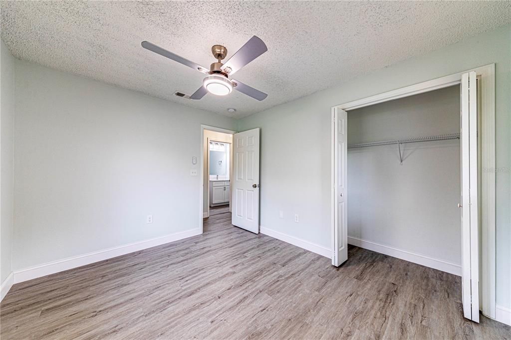 Active With Contract: $294,900 (3 beds, 2 baths, 1265 Square Feet)