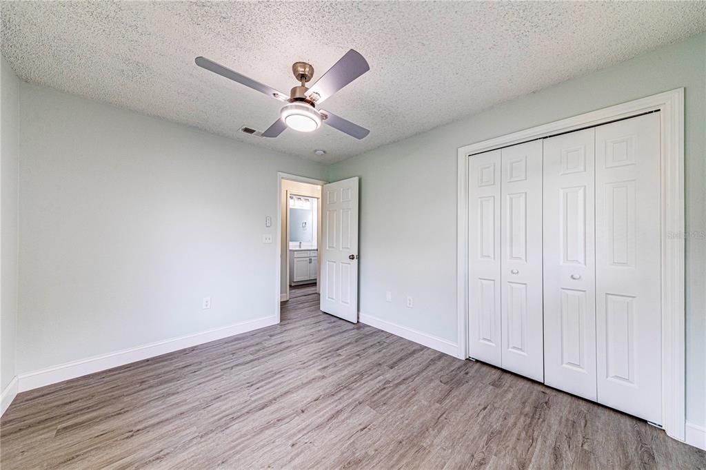 Active With Contract: $294,900 (3 beds, 2 baths, 1265 Square Feet)