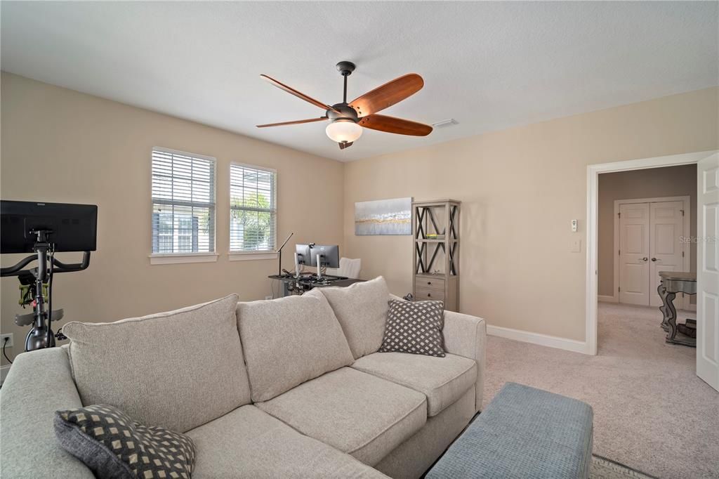Active With Contract: $489,000 (3 beds, 2 baths, 2647 Square Feet)