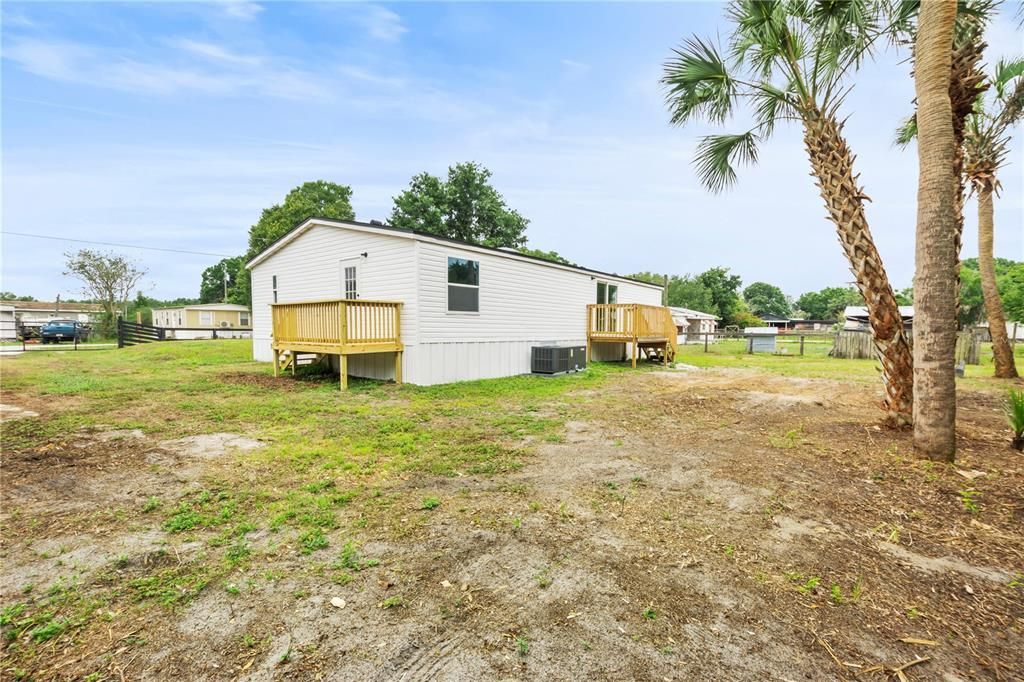 Active With Contract: $214,900 (3 beds, 2 baths, 1296 Square Feet)