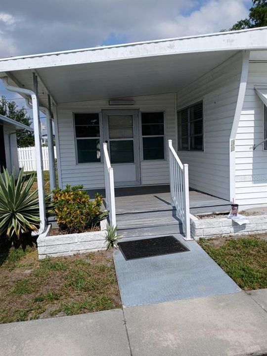 For Sale: $69,900 (2 beds, 1 baths, 756 Square Feet)