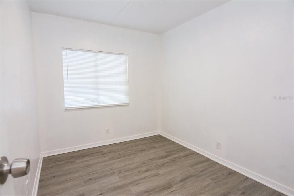 For Sale: $195,000 (3 beds, 2 baths, 896 Square Feet)