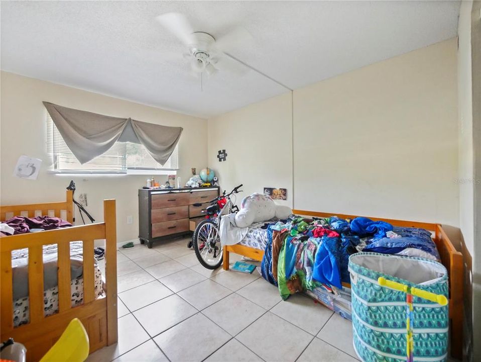 For Sale: $195,000 (3 beds, 2 baths, 1112 Square Feet)