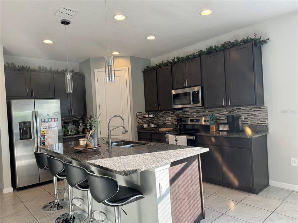 Active With Contract: $2,295 (4 beds, 2 baths, 1843 Square Feet)