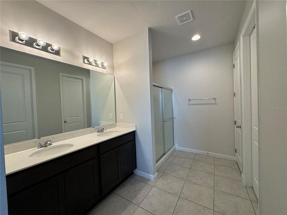 Active With Contract: $2,295 (4 beds, 2 baths, 1843 Square Feet)