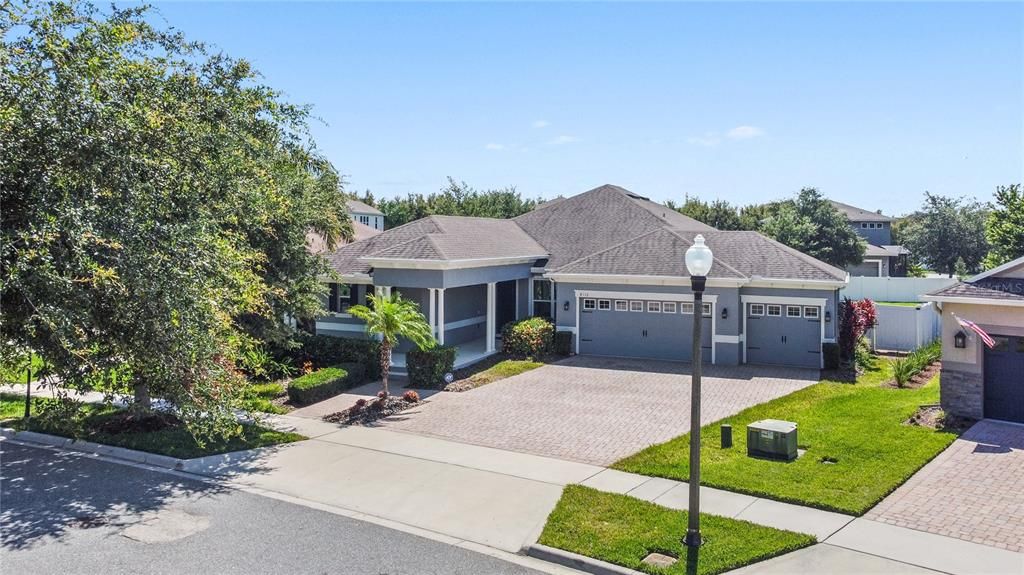 Recently Sold: $694,900 (3 beds, 2 baths, 2530 Square Feet)