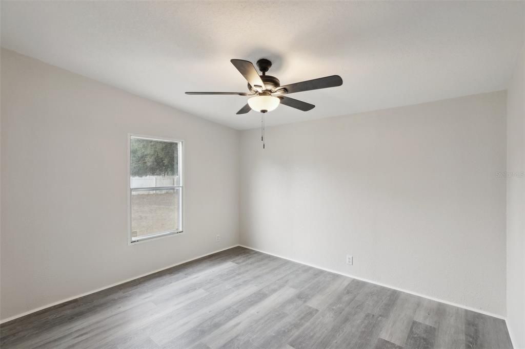 Active With Contract: $260,000 (3 beds, 2 baths, 1188 Square Feet)
