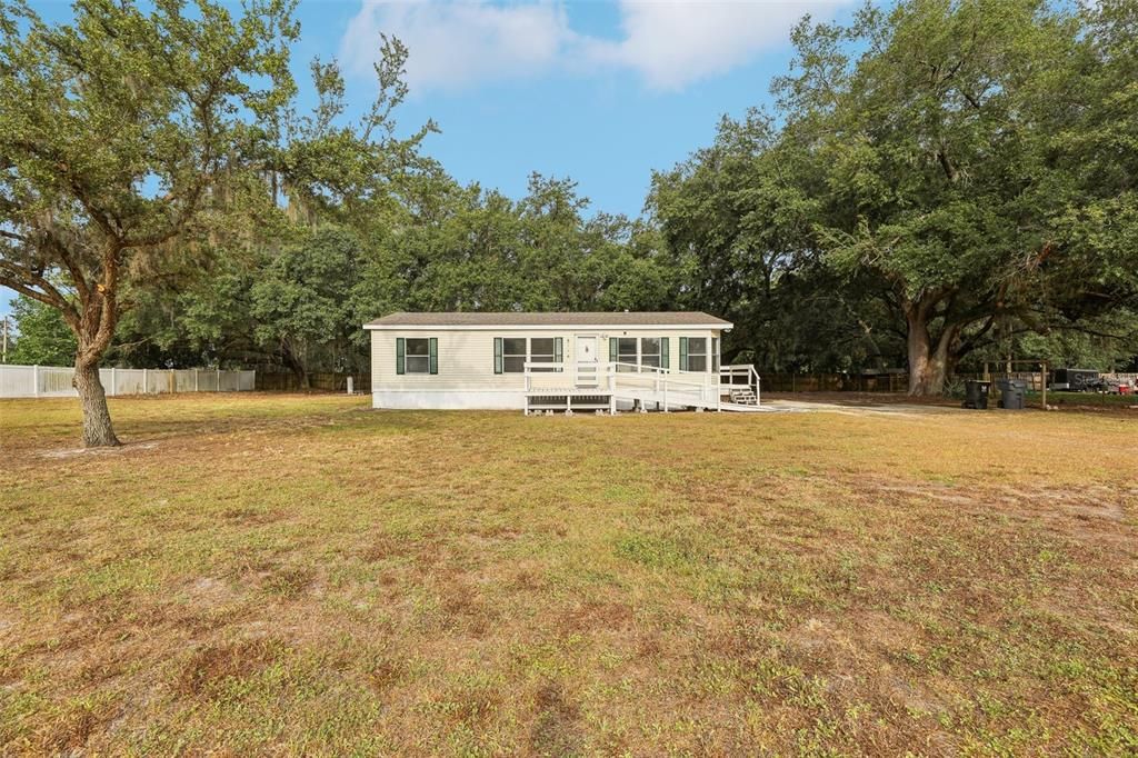 Active With Contract: $260,000 (3 beds, 2 baths, 1188 Square Feet)