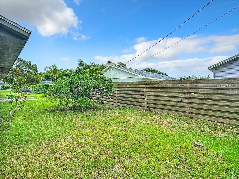 Active With Contract: $259,000 (3 beds, 2 baths, 1350 Square Feet)