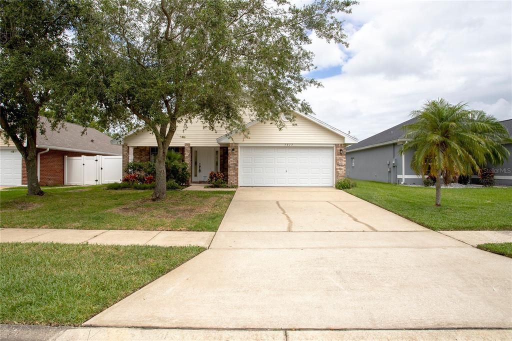 Recently Sold: $340,000 (3 beds, 2 baths, 1436 Square Feet)