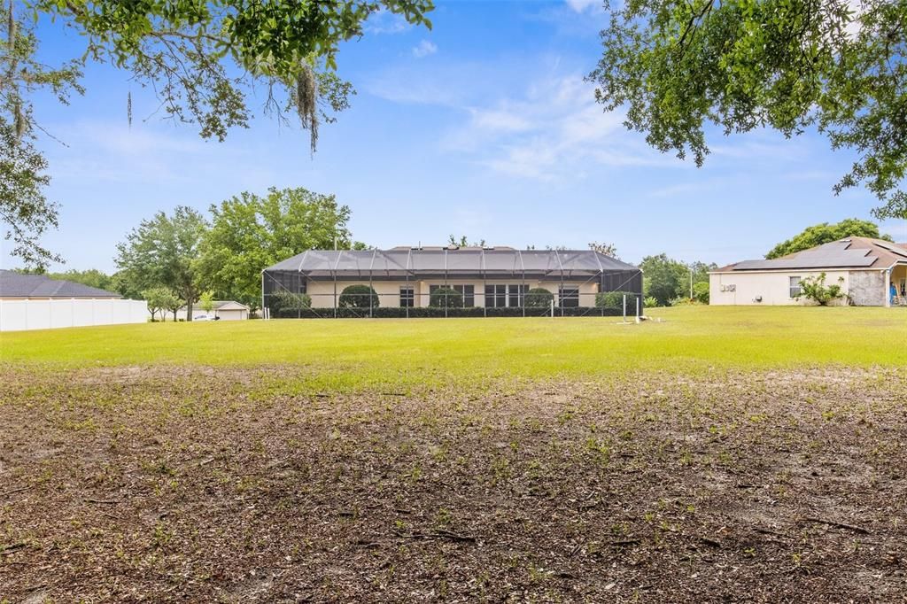 Active With Contract: $476,000 (4 beds, 2 baths, 1929 Square Feet)