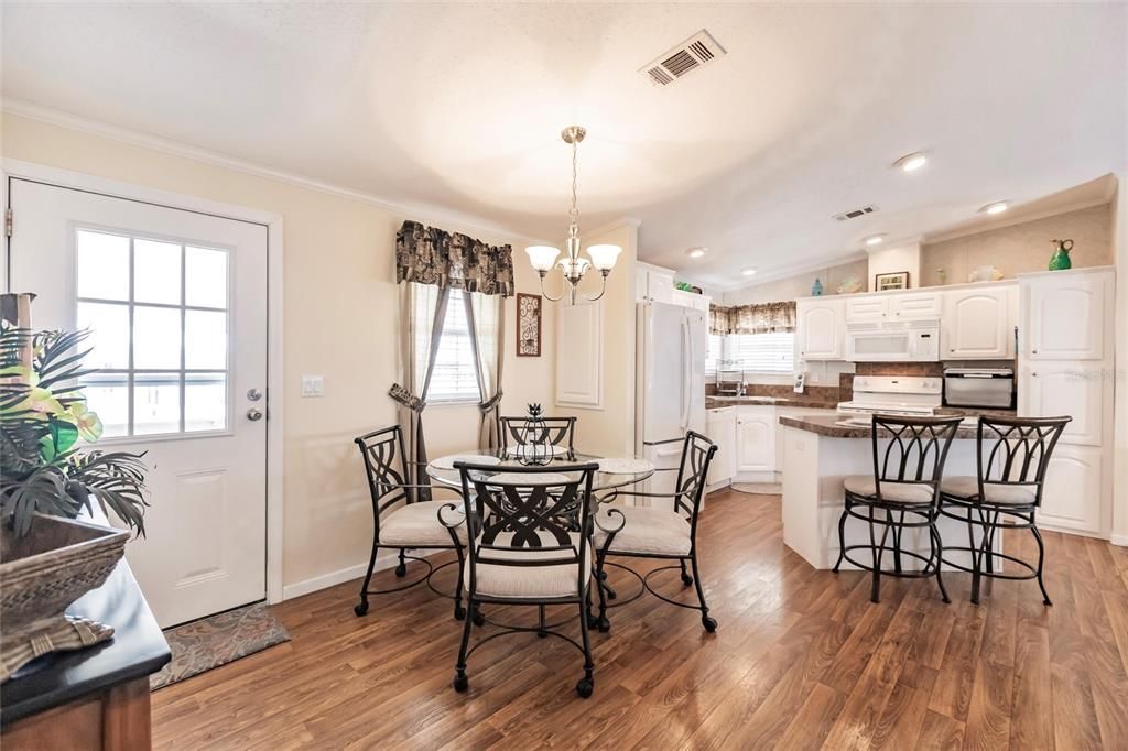 dining room leading to kitchen