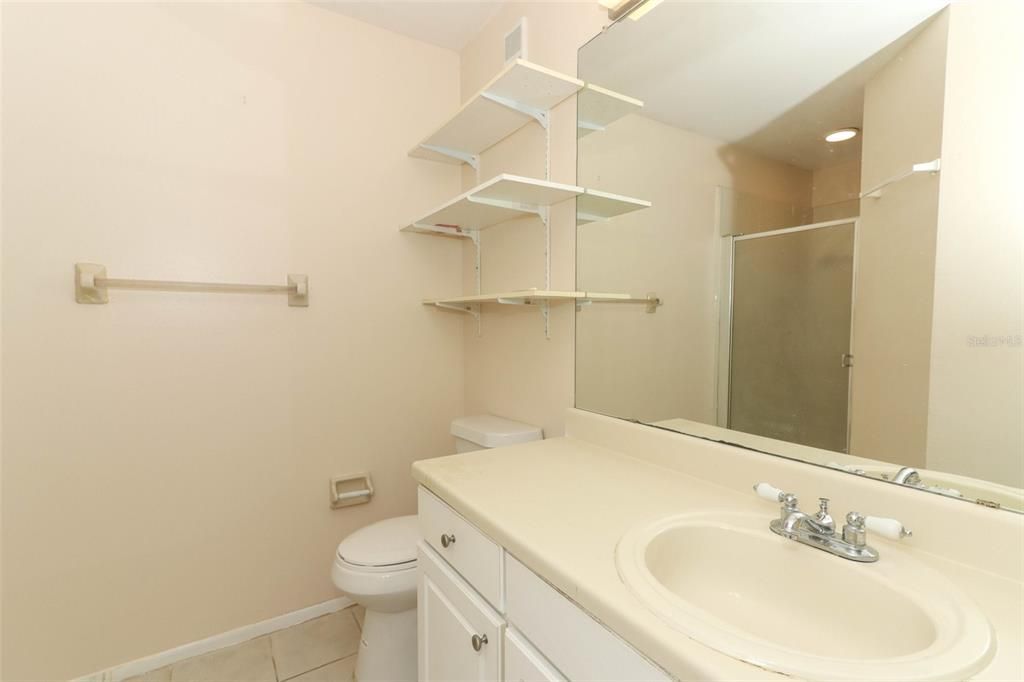 For Sale: $220,000 (2 beds, 2 baths, 1103 Square Feet)