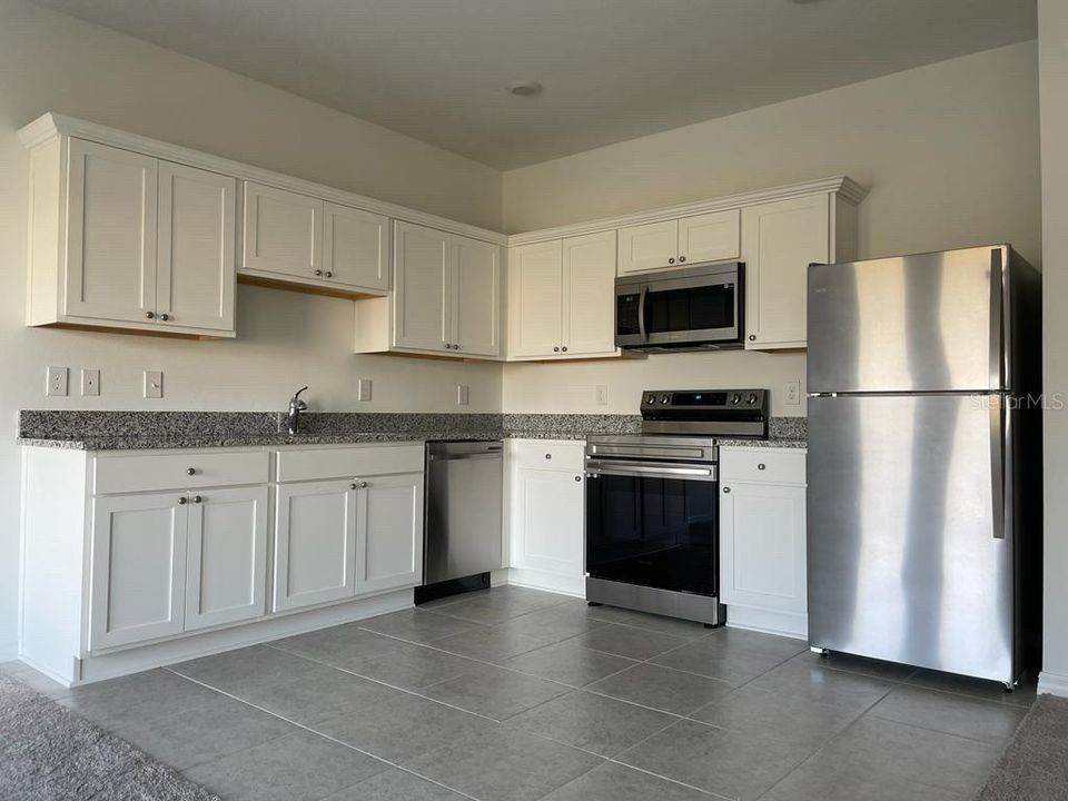 Active With Contract: $1,950 (3 beds, 2 baths, 1421 Square Feet)